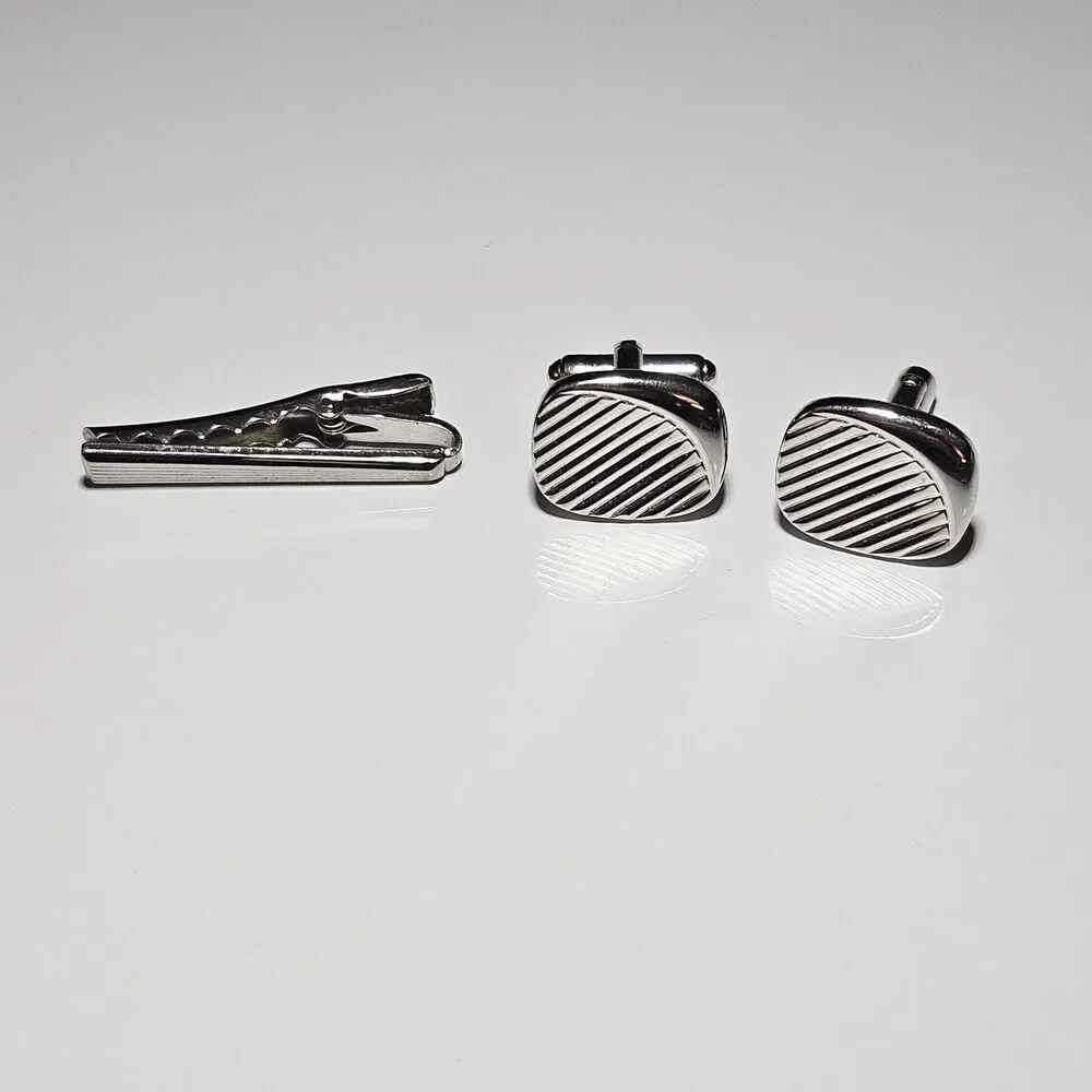 Vintage Silver Tone Textured Tie Clip And Cufflinks